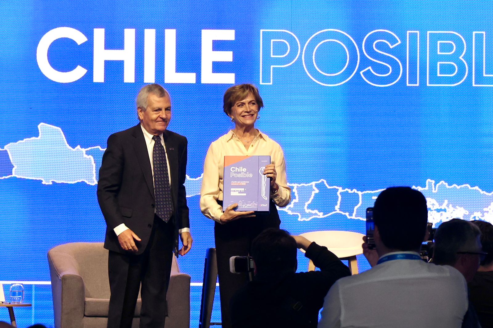 Trabajo Evelyn Matthei: “Me encargaré personalmente de conducir a Chile al desarrollo”