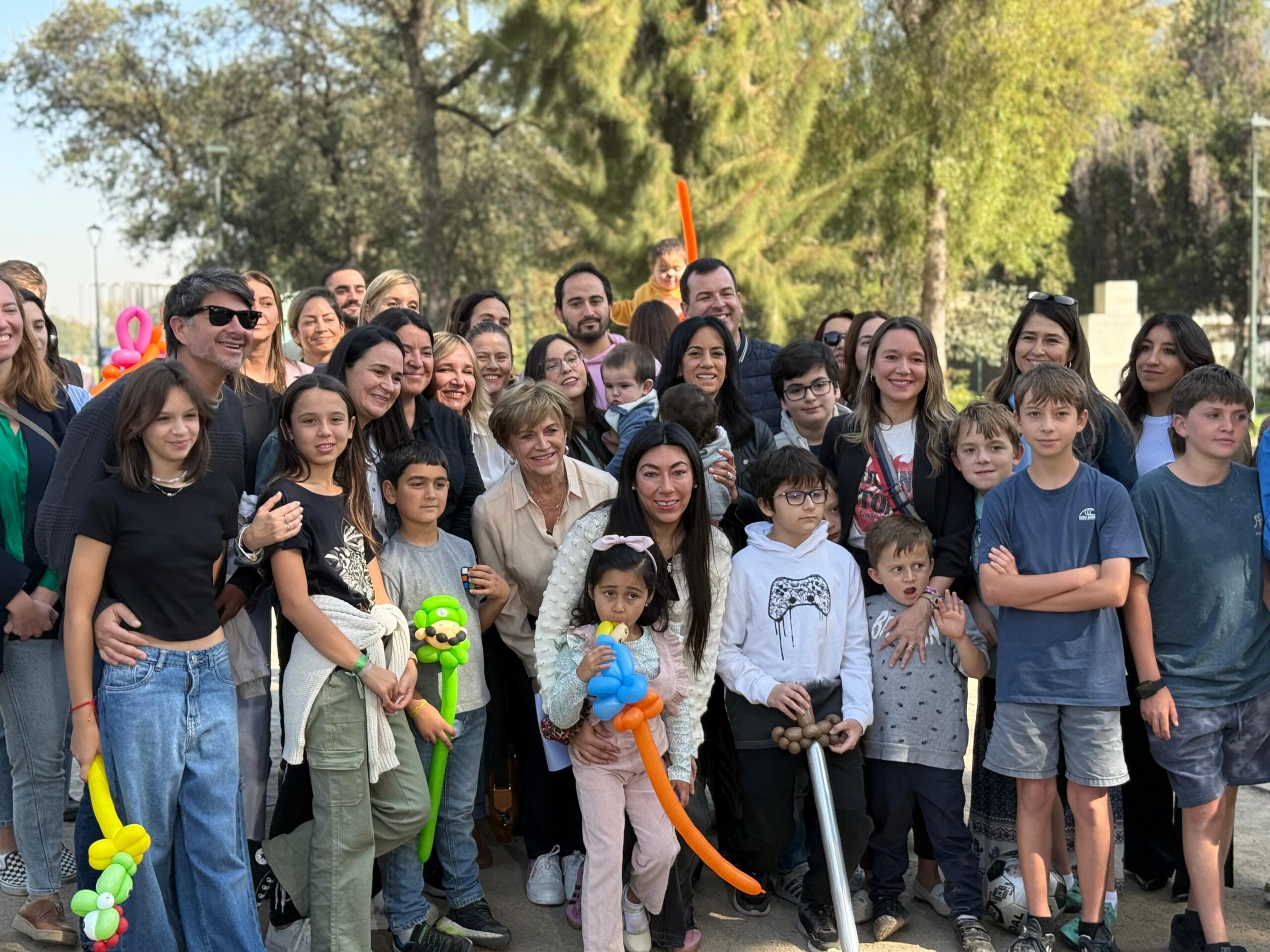 Trabajo Evelyn Matthei presenta propuestas ante crisis de natalidad en Chile: “El Estado tiene que estar al lado de quienes quieren formar una familia con hijos”